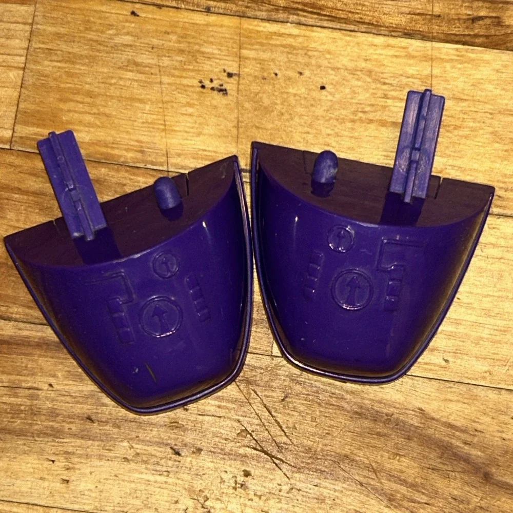 TOY BIZ VINTAGE 1994 MARVEL X-MEN SENTINEL ROBOT PLAYSET Feet Parts F1